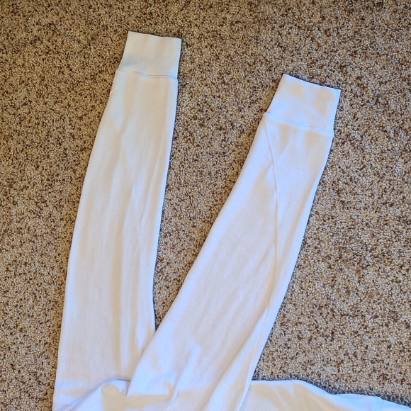 CCO⬇️ Wildfox NWT misspelled white V neck "Caffiene Dream" NWT - Picture 10 of 16